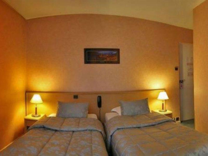 Billie - Reopening Summer 2024 Hotel Nantes